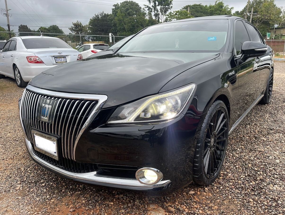 Toyota Crown Majesta For Sale In Greenvale Roundabout Mandeville