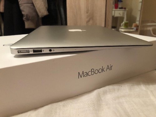 FOR SALES : Brand New Apple MacBook Air 13.3 