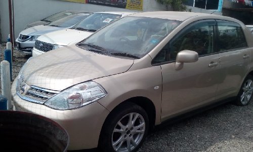 2011 Nissan Tiida $900k