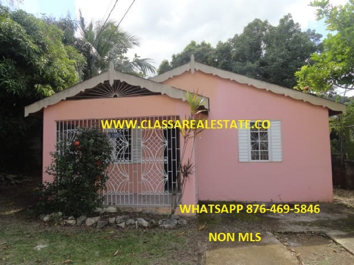 2 Bedroom 1 BATH HOUSE FOR SALE BOGUE VILLAGE