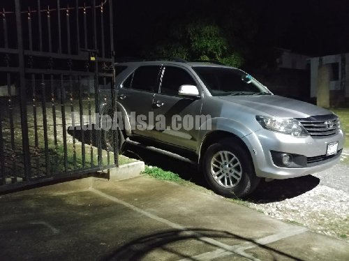 2015 Toyota Fortuner 