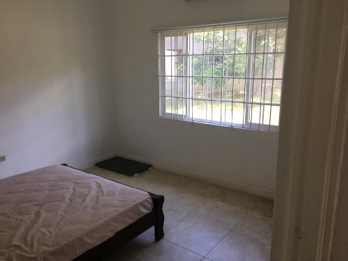 1 Bedroom Shared Home In Gated Community