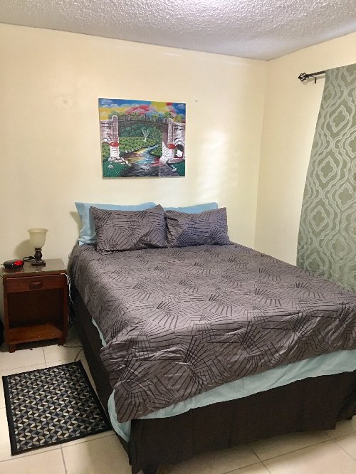 Newly Renovated Fully Furnished 1 Bedroom