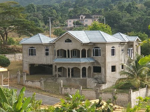 6 Bedroom Unfinished House For Sale In Pyramid Heights St Ann Houses 