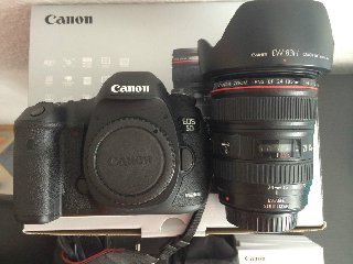 Canon Eos 5D Mark III With Lens ( Full Kits) 