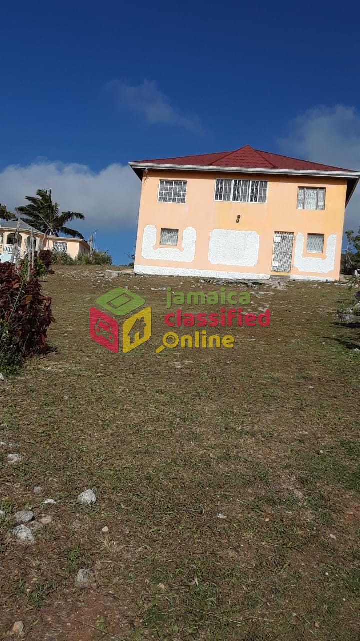 4 Bedroom Upstairs And Downstairs House For Sale In Cocoa Walk District