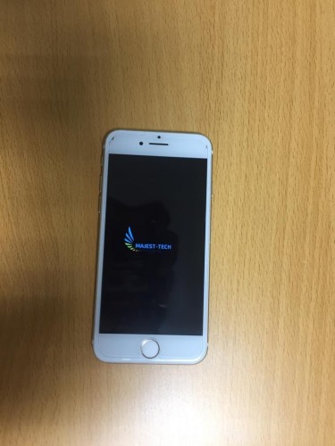 Pre Owned Unlocked I Phone 7 For Sale  