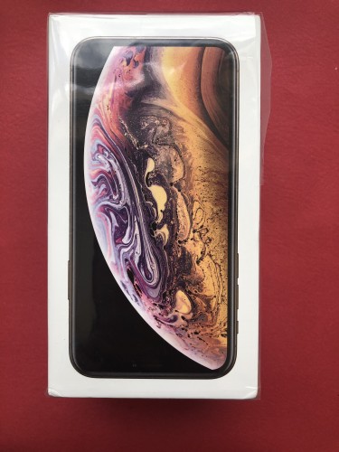 Brand New IPhone Xs - 256GB Gold