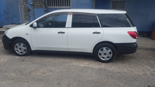 2011 Nissan Ad Wagon White