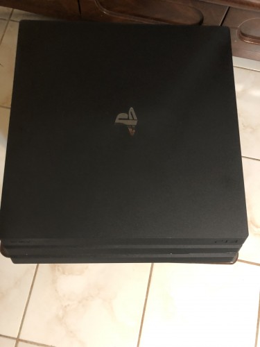 PS4 PRO FOR SALE 