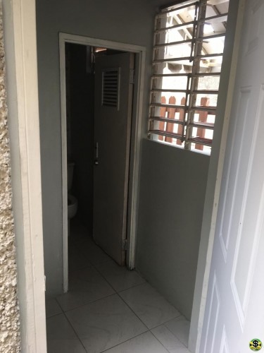 Small 1 Bedroom Self-contained (Own Entrance)