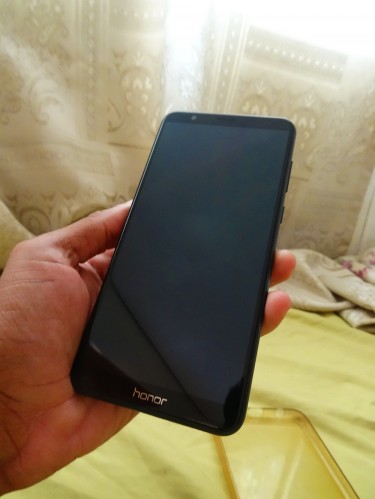 Huawei Honor 7x (UNLOCKED) (Used)