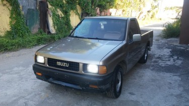1989 Isuzu Pick Up Van