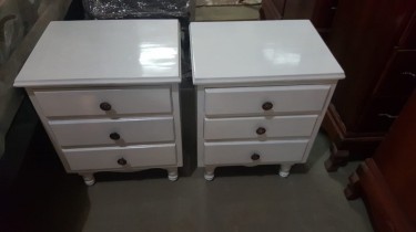 Beautiful Night Tables For Sale 