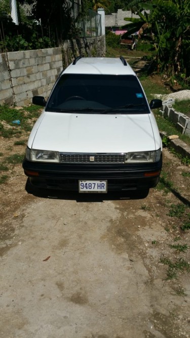1991 Toyota Corolla Wagon (old School)