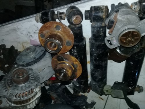 Selling Car Parts Truck Parts,  3000, Amp Power