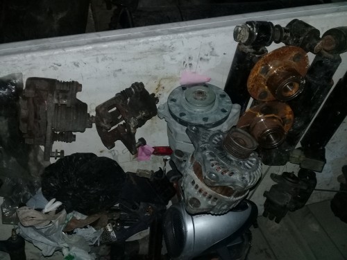 Selling Car Parts Truck Parts,  3000, Amp Power