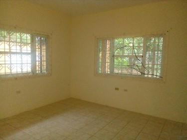 LOVELY 3 Bedroom 3 BATH FOR RENT