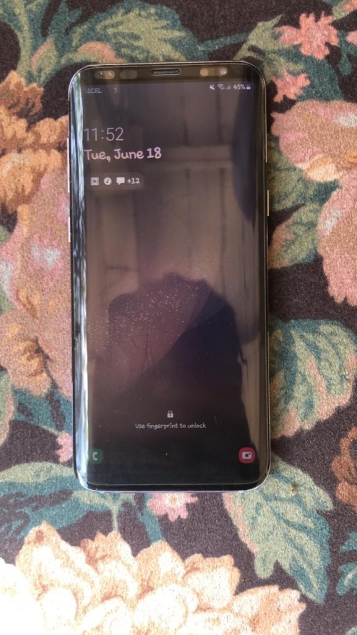 Samsung S8+ Top Glass Crack But Fully Function