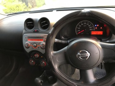 2011 Nissan March 