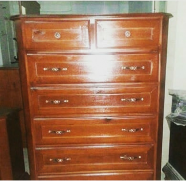 Beautiful Chest Of Drawers For Sale 