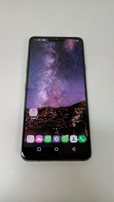 Used LG G7 ThinQ Grey (Unlocked) With Accessories