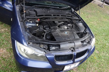 2009 BMW 320i