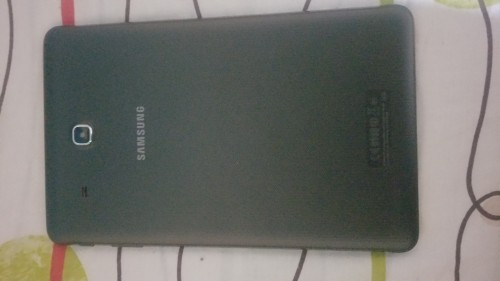 Samsung Tab E 10.6inch 16gig Use Memory Card