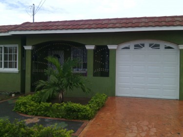 2 Bedrooms, 2 Bathrooms In Gated Community