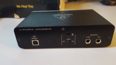 Behringer UMC202HD USB Audio Interface