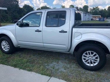 2016 Nissan Frontier 4x4 SV 4dr