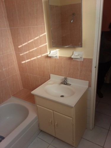 Self Contained 1 Bedroom Furnished