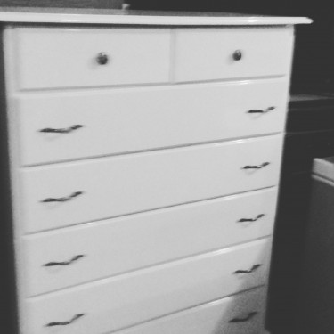 Beautiful White Chest Of Drawers For Sale 