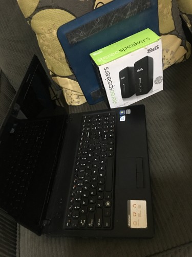 Lenovo Laptop Without Cooling Pad And Speakers.
