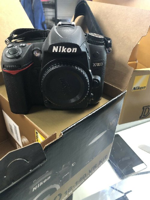 Nikon D7000 Digital SLR Camera - And Lens 18-55 VR