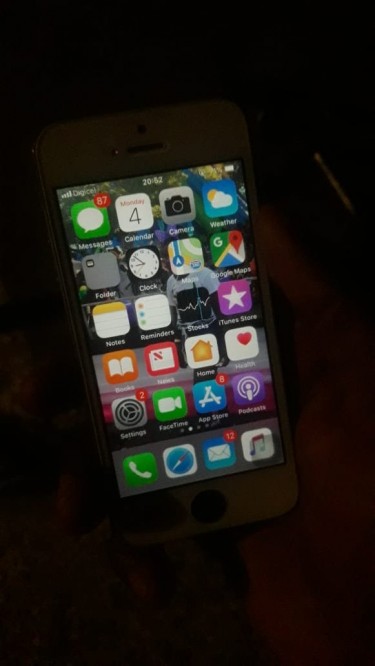 IPhone 5s 32gig Fully Functional 