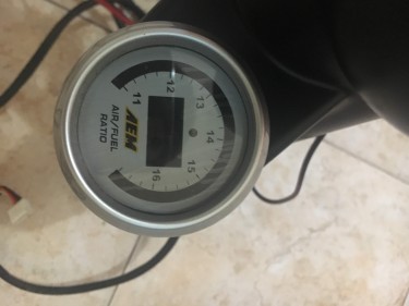 Aem Wideband And Autometer Oil Pressure Gauge