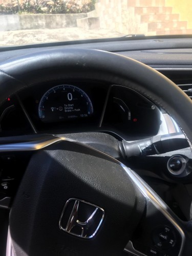 2016 Honda Civic EX-T Touring – $3.3m Negotiable