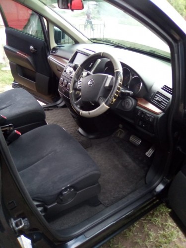 8 Seater Nissan Presage (2007) 