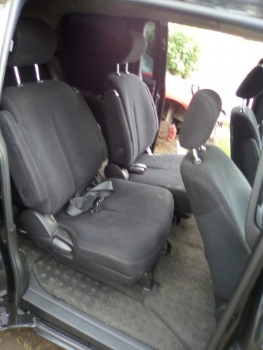 8 Seater Nissan Presage (2007) 
