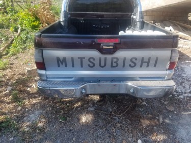 2003 Mitsubishi Van