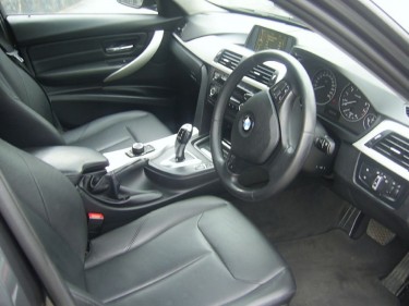 2015  BMW 330i Exclusive Auto (E90)