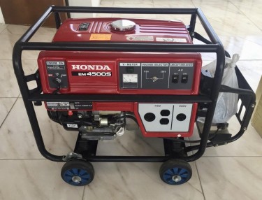 Honda EM4500s Generator 