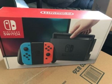Brand New Nintendo Switch 32GB And Free Games