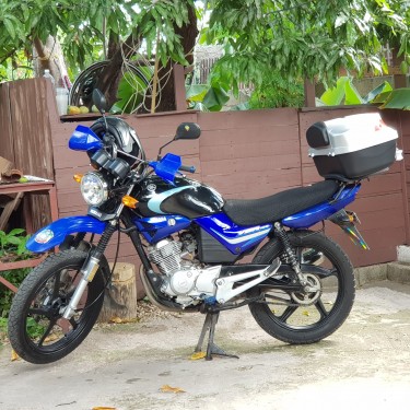 2014 Yamaha Blue Motorbike C.c. 125