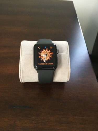 APPLE WATCH SERIES 3 SPACE GRAY WITH SPORTS BAND