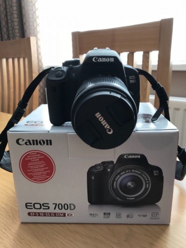 Brand New Canon EOS 700D DSLR Camera Body W/kits