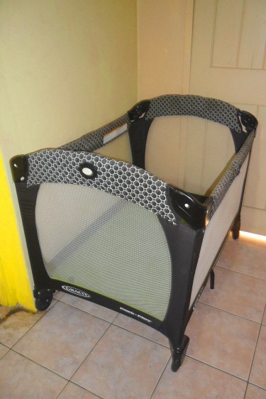Used Baby Stroller And Play Pen For Sale