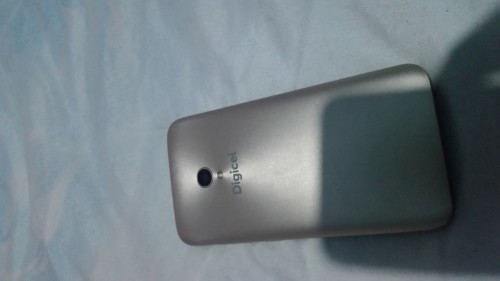 Digicel Dl2 New Phone For Sale , Colour Gold.