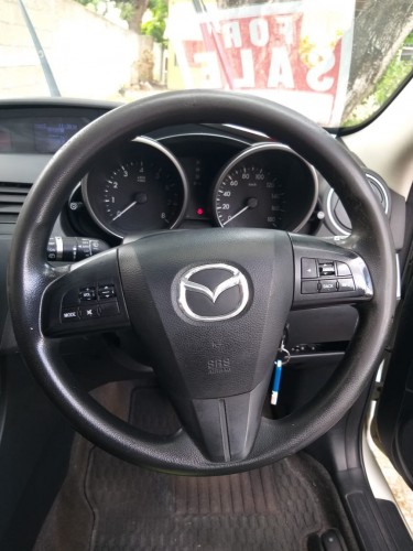2011 Mazda 3 (Axela)